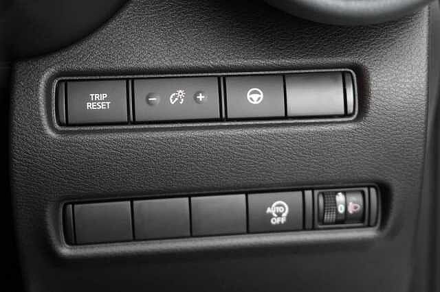 Nissan Juke 1.0 DIG-T 114 Tekna with BOSE Audio and Drive Assist Technology