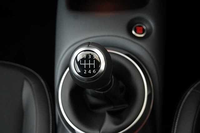 Nissan Juke 1.0 DIG-T 114 Tekna with BOSE Audio and Drive Assist Technology