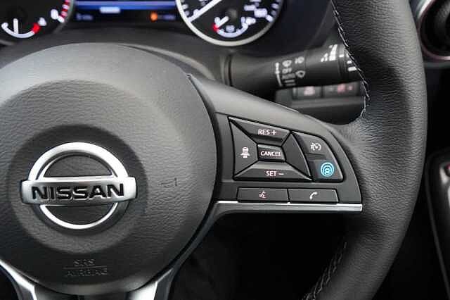 Nissan Juke 1.0 DIG-T 114 Tekna with BOSE Audio and Drive Assist Technology