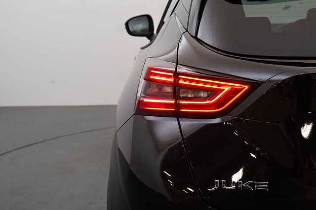 Nissan Juke 1.0 DIG-T 117 N-Connecta DCT Auto with Sat Nav and Rear View Camera