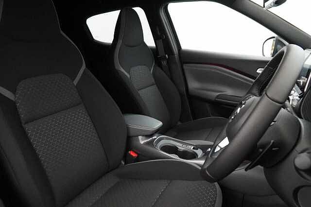 Nissan Juke 1.0 DIG-T 117 N-Connecta DCT Auto with Sat Nav and Rear View Camera