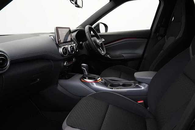 Nissan Juke 1.0 DIG-T 117 N-Connecta DCT Auto with Sat Nav and Rear View Camera
