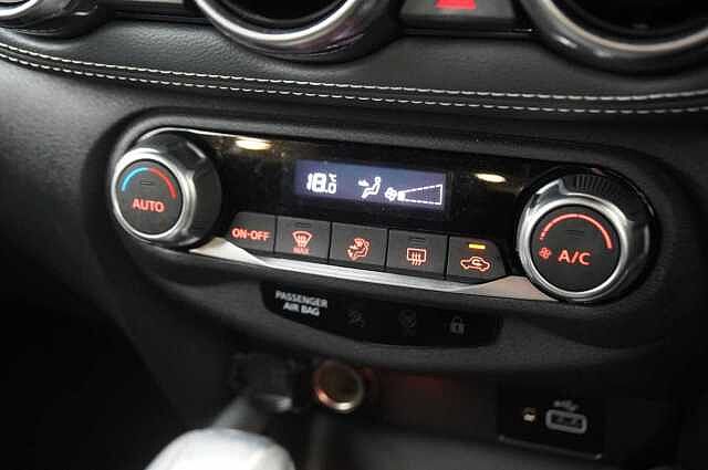 Nissan Juke 1.0 DIG-T 117 N-Connecta DCT Auto with Sat Nav and Rear View Camera