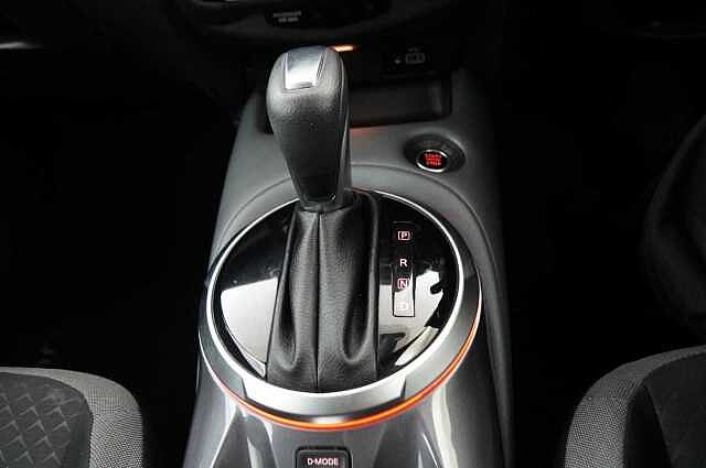 Nissan Juke 1.0 DIG-T 117 N-Connecta DCT Auto with Sat Nav and Rear View Camera