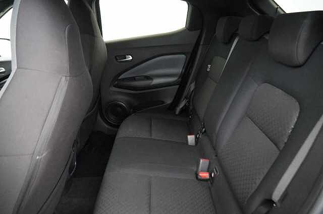 Nissan Juke 1.0 DIG-T 117 N-Connecta DCT Auto with Sat Nav and Rear View Camera