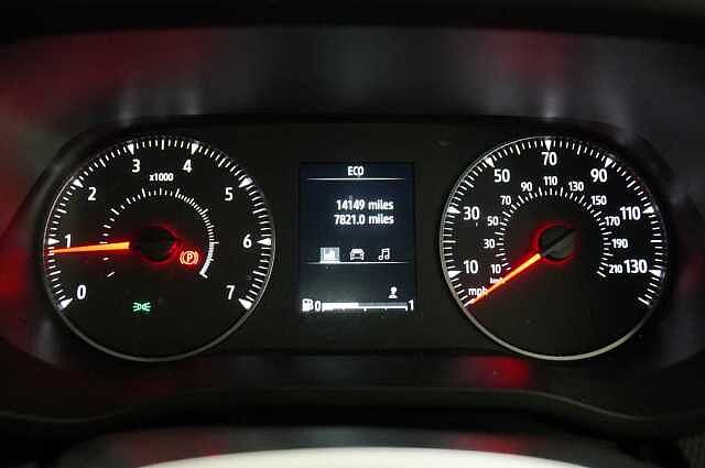 Nissan Primastar 2.0 dCi 150 Tekna Combi L1 SWB 3.0T with 9 Seats