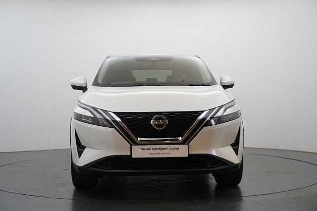 Nissan Qashqai 1.3 DIG-T MH 140 N-Connecta with Sat Nav and 360 View Cameras