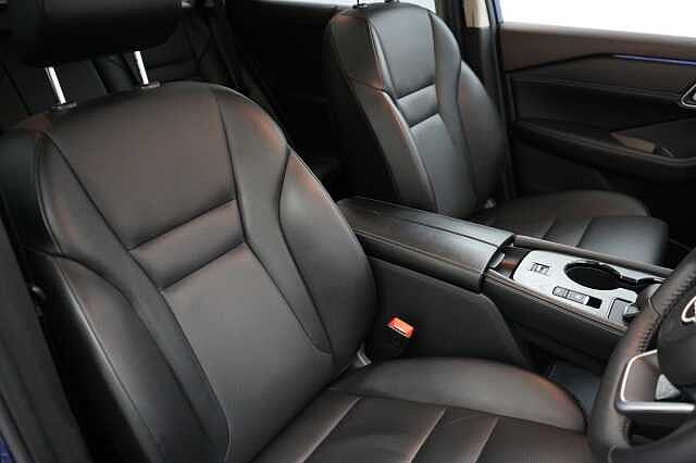 Nissan X-Trail 1.5 163 VC-T Mild Hybrid Tekna Auto with 5 Seats + BOSE Audio and Sunroof