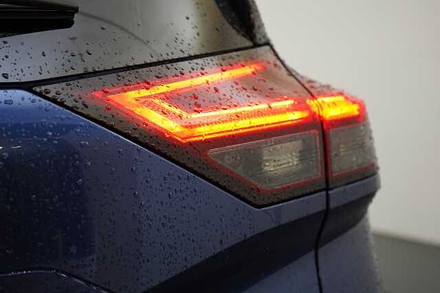 Nissan X-Trail 1.5 163 VC-T Mild Hybrid Tekna Auto with 5 Seats + BOSE Audio and Sunroof