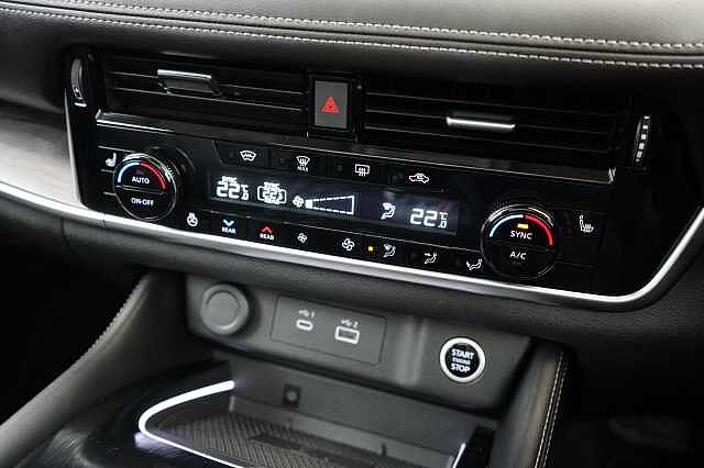 Nissan X-Trail 1.5 163 VC-T Mild Hybrid Tekna Auto with 5 Seats + BOSE Audio and Sunroof