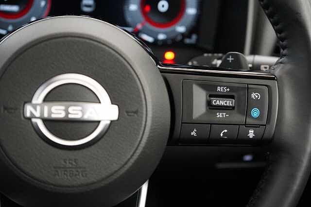 Nissan X-Trail 1.5 163 VC-T Mild Hybrid Tekna Auto with 5 Seats + BOSE Audio and Sunroof