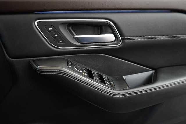 Nissan X-Trail 1.5 163 VC-T Mild Hybrid Tekna Auto with 5 Seats + BOSE Audio and Sunroof