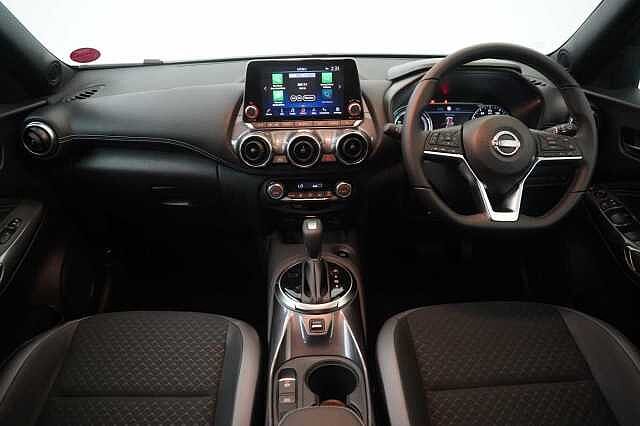 Nissan Juke 1.6 143 HEV Hybrid N-Connecta Auto with Sat Nav and Rear View Camera