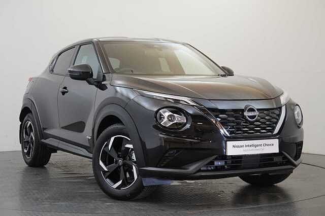 Nissan Juke 1.6 143 HEV Hybrid N-Connecta Auto with Sat Nav and Rear View Camera
