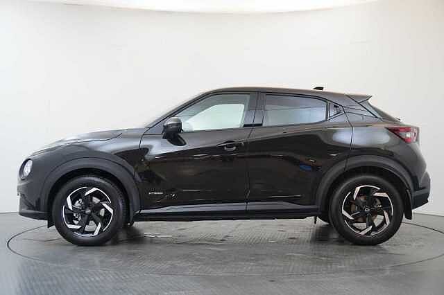 Nissan Juke 1.6 143 HEV Hybrid N-Connecta Auto with Sat Nav and Rear View Camera