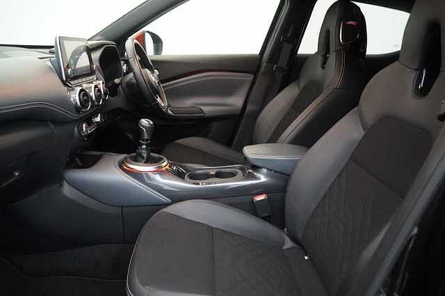 Nissan Juke 1.0 DIG-T 117 Tekna with BOSE Audio and Drive Assist Technology