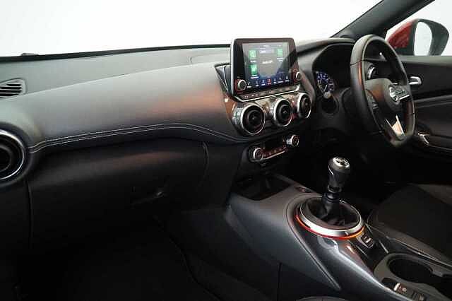 Nissan Juke 1.0 DIG-T 117 Tekna with BOSE Audio and Drive Assist Technology
