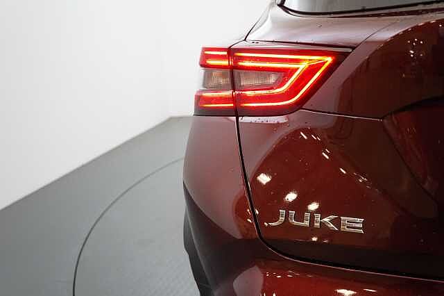 Nissan Juke 1.0 DIG-T 114 N-Connecta with Sat Nav and Rear View Camera