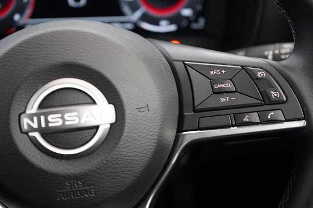 Nissan Juke 1.0 DIG-T 114 N-Connecta with Sat Nav and Rear View Camera