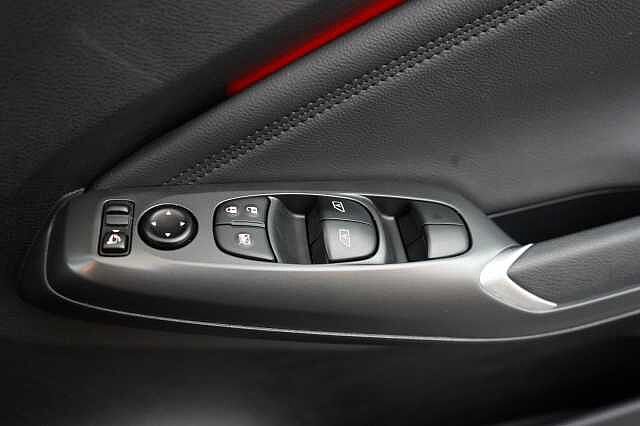 Nissan Juke 1.0 DIG-T 114 N-Connecta with Sat Nav and Rear View Camera