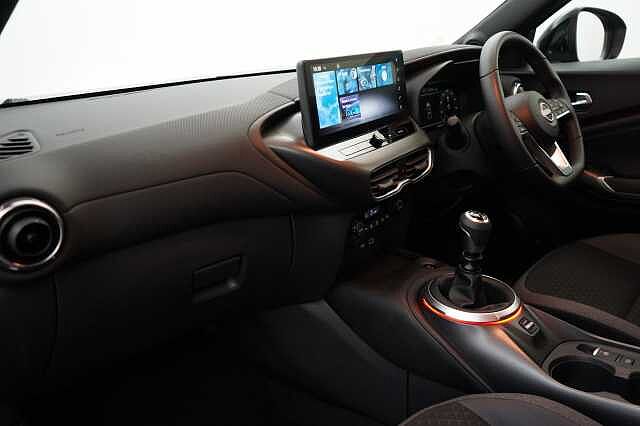 Nissan Juke 1.0 DIG-T 114 N-Connecta with Sat Nav and Rear View Camera