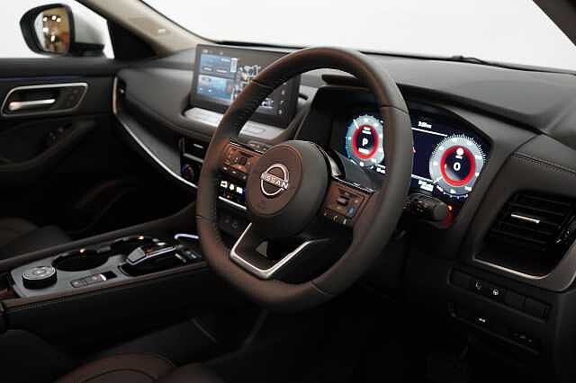 Nissan X-Trail 1.5 213 e-Power e-4ORCE Tekna+ Auto with 7 Seats + Sunroof and Leather