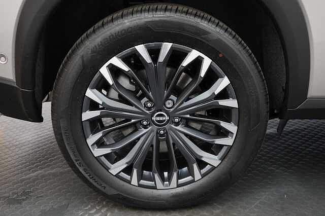 Nissan X-Trail 1.5 213 e-Power e-4ORCE Tekna+ Auto with 7 Seats + Sunroof and Leather