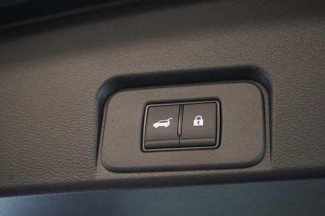 Nissan X-Trail 1.5 213 e-Power e-4ORCE Tekna+ Auto with 7 Seats + Sunroof and Leather