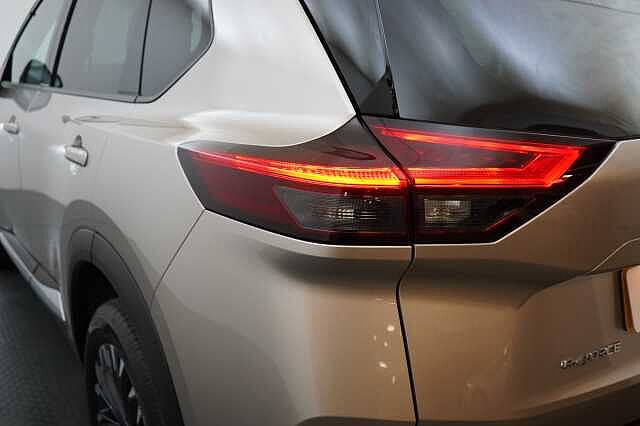 Nissan X-Trail 1.5 213 e-Power e-4ORCE Tekna+ Auto with 7 Seats + Sunroof and Leather