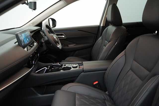 Nissan X-Trail 1.5 213 e-Power e-4ORCE Tekna+ Auto with 7 Seats + Sunroof and Leather