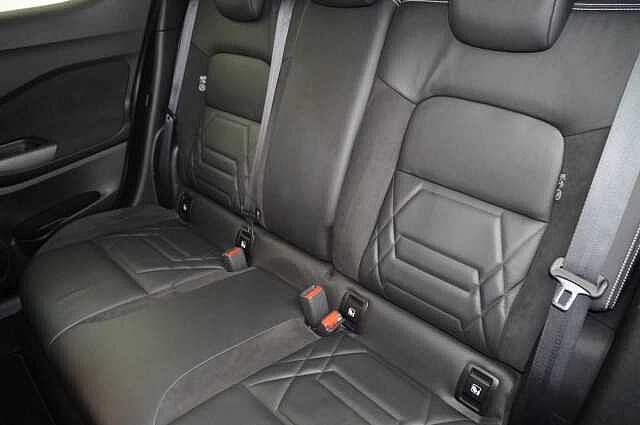 Nissan Juke 1.0 DIG-T 114 Tekna+ with BOSE Audio and Drive Assist Technology