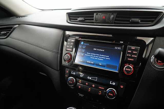 Nissan X-Trail 2.0 dCi 177 4WD N-Connecta X-Tronic Auto with 7 Seats and Panoramic Sunroof