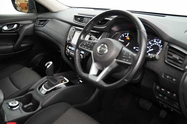 Nissan X-Trail 2.0 dCi 177 4WD N-Connecta X-Tronic Auto with 7 Seats and Panoramic Sunroof