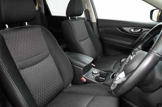 Nissan X-Trail 2.0 dCi 177 4WD N-Connecta X-Tronic Auto with 7 Seats and Panoramic Sunroof