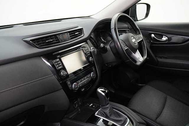 Nissan X-Trail 2.0 dCi 177 4WD N-Connecta X-Tronic Auto with 7 Seats and Panoramic Sunroof