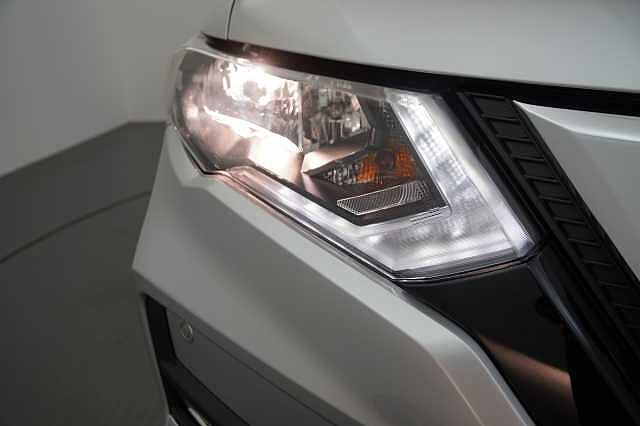 Nissan X-Trail 2.0 dCi 177 4WD N-Connecta X-Tronic Auto with 7 Seats and Panoramic Sunroof