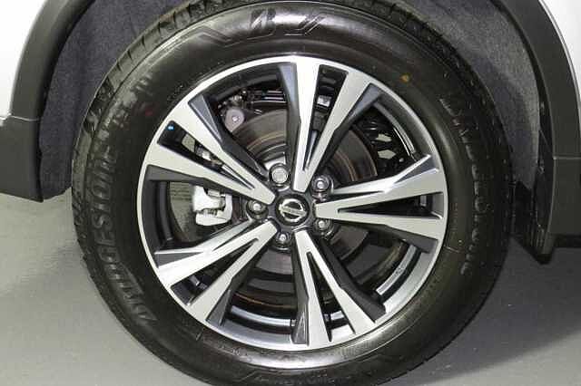 Nissan X-Trail 2.0 dCi 177 4WD N-Connecta X-Tronic Auto with 7 Seats and Panoramic Sunroof