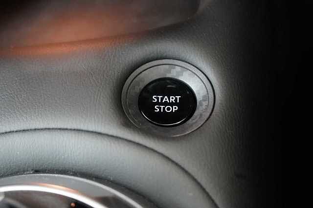 Nissan Juke 1.6 143 HEV Hybrid N-Connecta Auto with Sat Nav and Rear View Camera