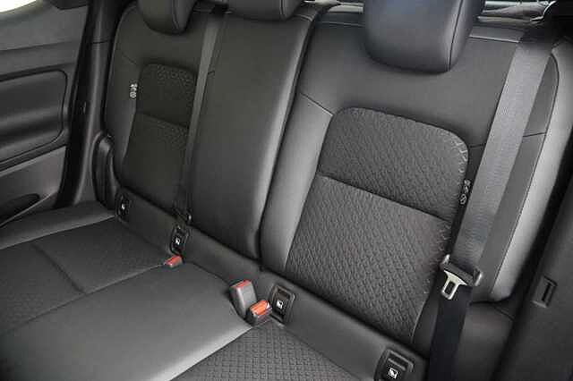 Nissan Juke 1.6 143 HEV Hybrid N-Connecta Auto with Sat Nav and Rear View Camera