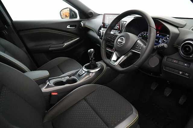 Nissan Juke 1.0 DIG-T 114 Kiiro Limited Edition with Sat Nav and Rear View Camera