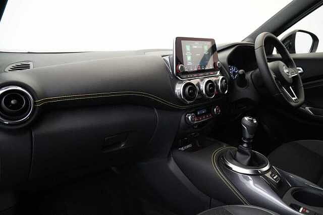 Nissan Juke 1.0 DIG-T 114 Kiiro Limited Edition with Sat Nav and Rear View Camera