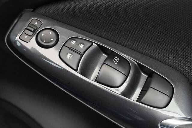 Nissan Juke 1.0 DIG-T 114 Acenta DCT Auto with Rear Camera + Apple/Android Integration