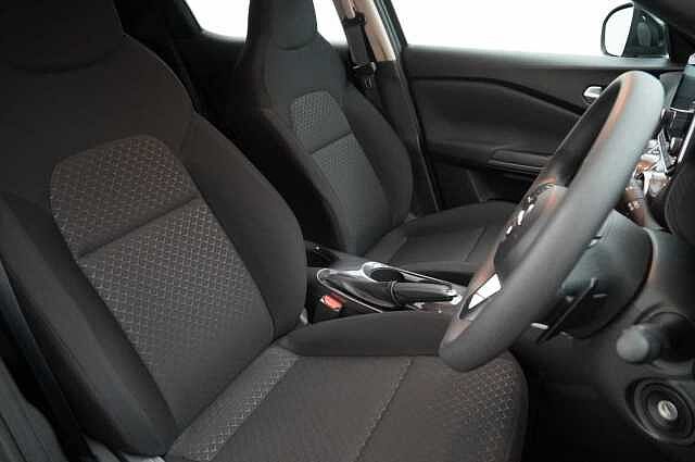 Nissan Juke 1.0 DIG-T 114 Acenta DCT Auto with Rear Camera + Apple/Android Integration