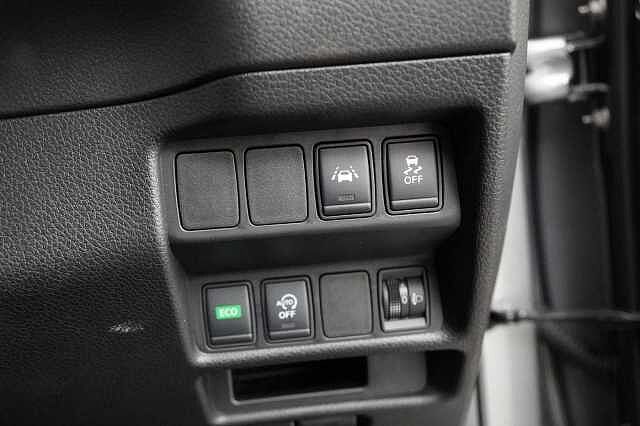 Nissan X-Trail 1.3 DIG-T 160 Acenta Premium DCT Auto with 5 Seats and Panoramic Sunroof