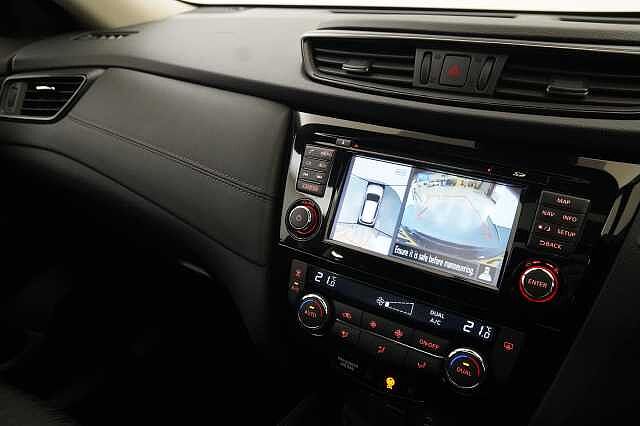 Nissan X-Trail 1.3 DIG-T 160 Acenta Premium DCT Auto with 5 Seats and Panoramic Sunroof