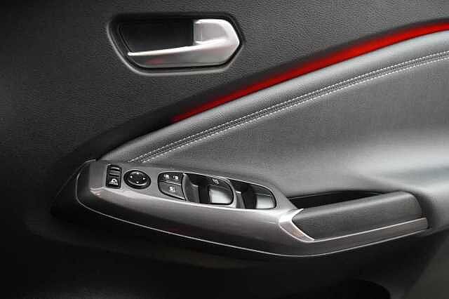 Nissan Juke 1.0 DIG-T 114 Tekna with BOSE Audio and Drive Assist Technology