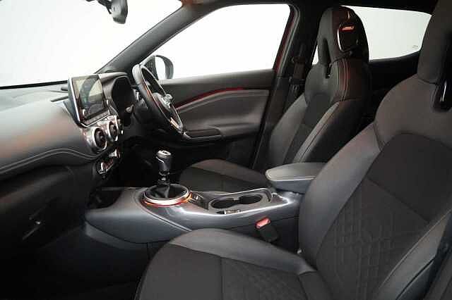 Nissan Juke 1.0 DIG-T 114 Tekna with BOSE Audio and Drive Assist Technology