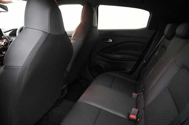 Nissan Juke 1.0 DIG-T 114 N-Connecta with Sat Nav and Rear View Camera