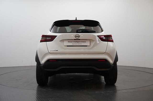 Nissan Juke 1.0 DIG-T 114 N-Connecta with Sat Nav and Rear View Camera