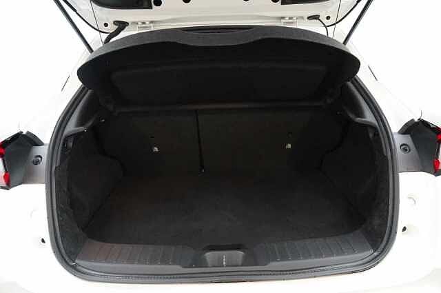 Nissan Juke 1.0 DIG-T 114 N-Connecta with Sat Nav and Rear View Camera